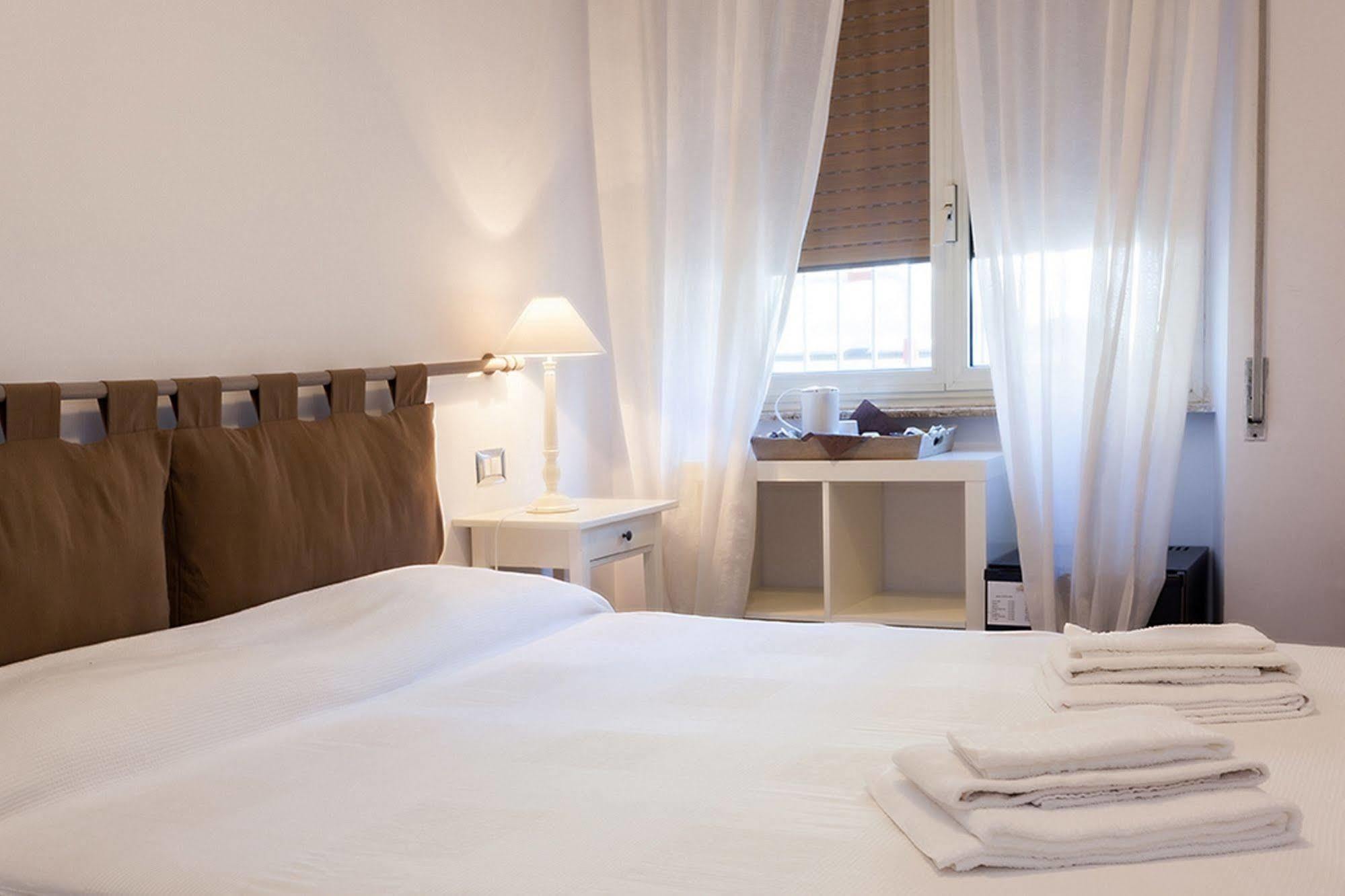 B&B Ai 2 Papi Rzym Zewnętrze zdjęcie
