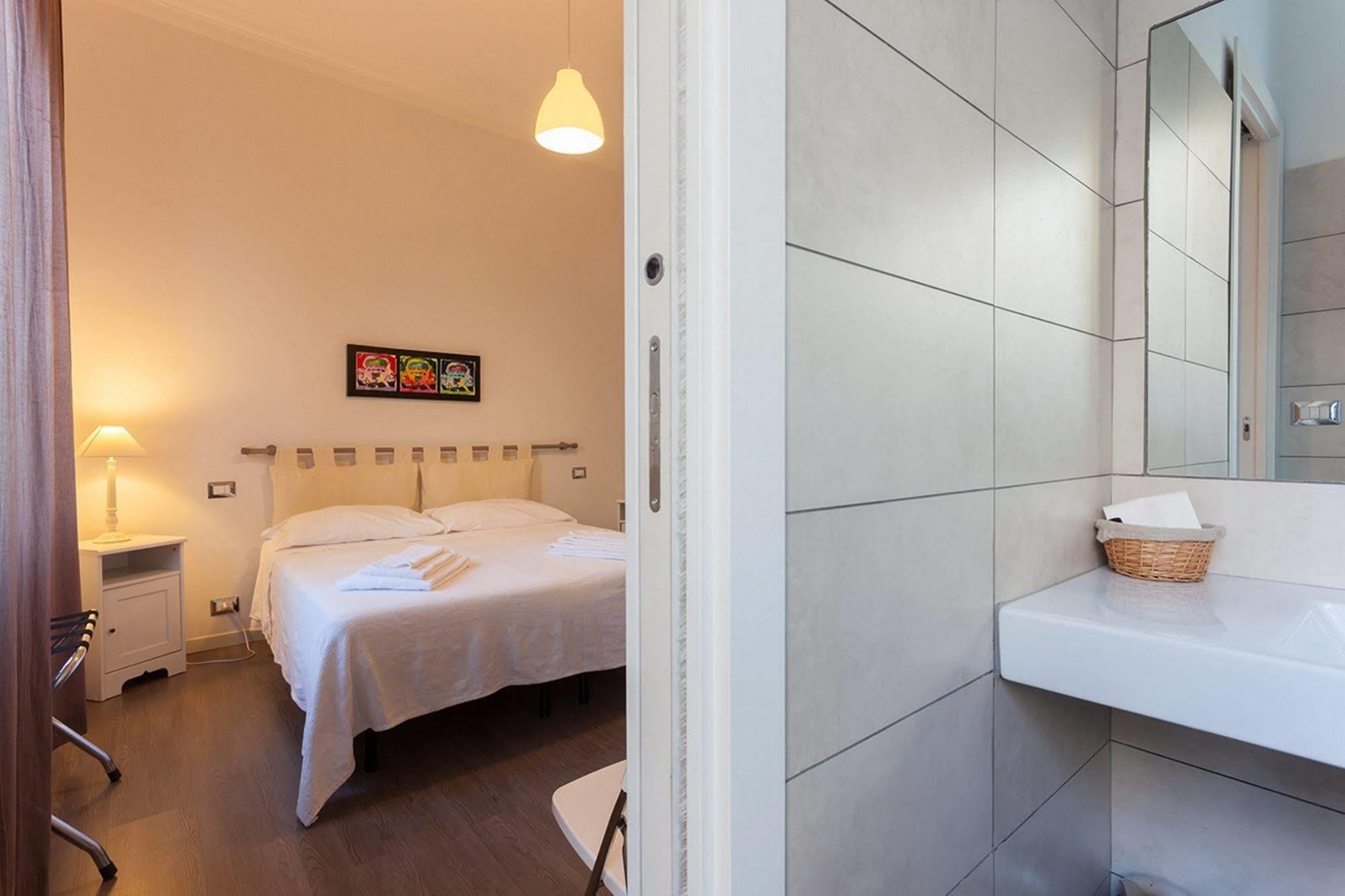 B&B Ai 2 Papi Rzym Zewnętrze zdjęcie