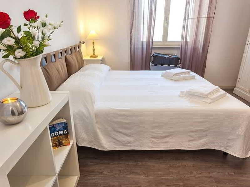 B&B Ai 2 Papi Rzym Zewnętrze zdjęcie
